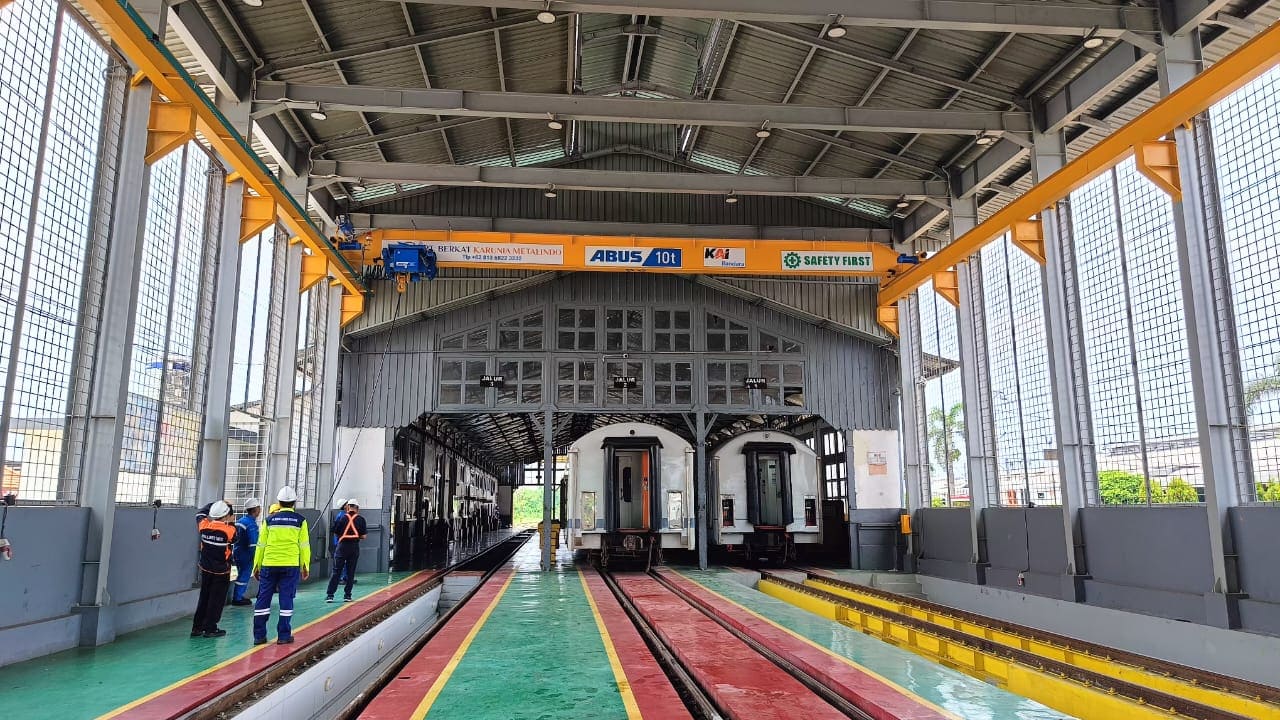 PT BKM - Maintenance Crane PT KAI-2